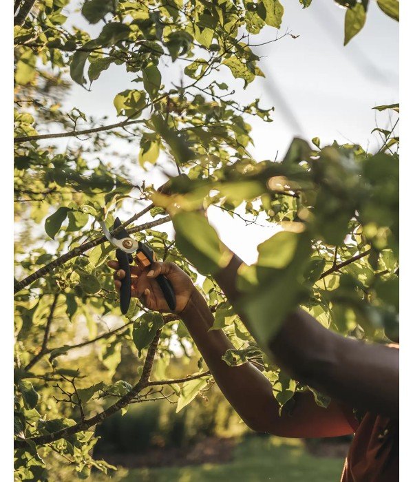 Fiskars - M-P321 Bypass Solid Budama Makası 1057162