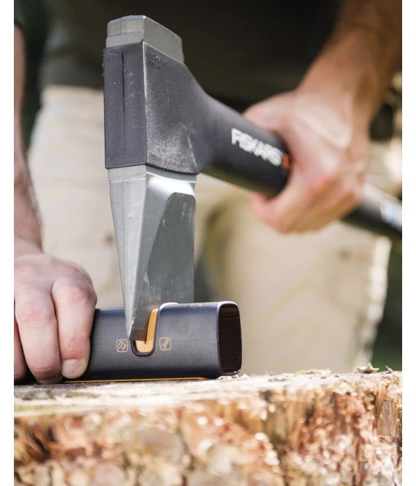 Fiskars - XShar Balta ve Bıçak Bileyici 1000601