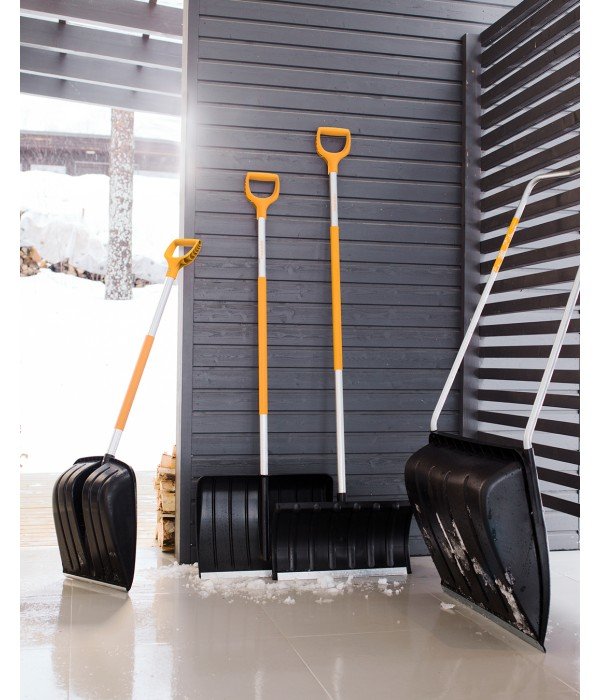 Fiskars - SnowXpert Kar Küreği 141001 Fiskars - SnowXpert Kar Küreği 141001
