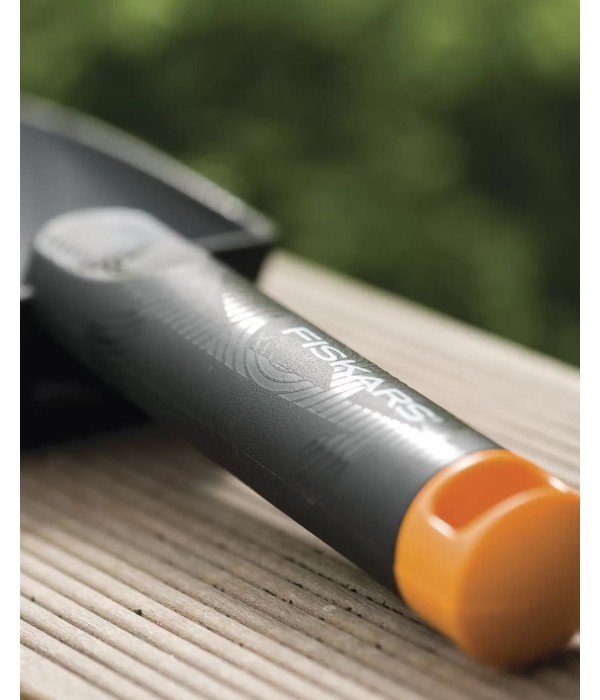 Fiskars - Solid Küçük Toprak Küreği 1000694 