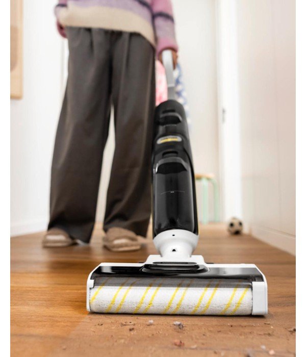Karcher FCV 4 Islak Kuru Şarjlı Dikey Süpürge Karcher FCV 4 Islak Kuru Şarjlı Dikey Süpürge